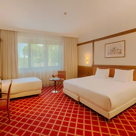 Nh Carpegna Hotel 4*