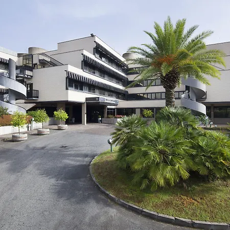Nh Carpegna Hotel