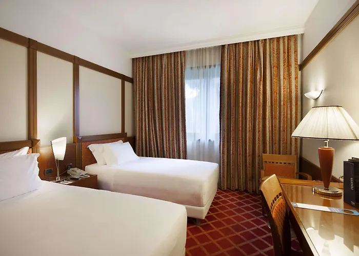 Hotel Nh Carpegna 4*