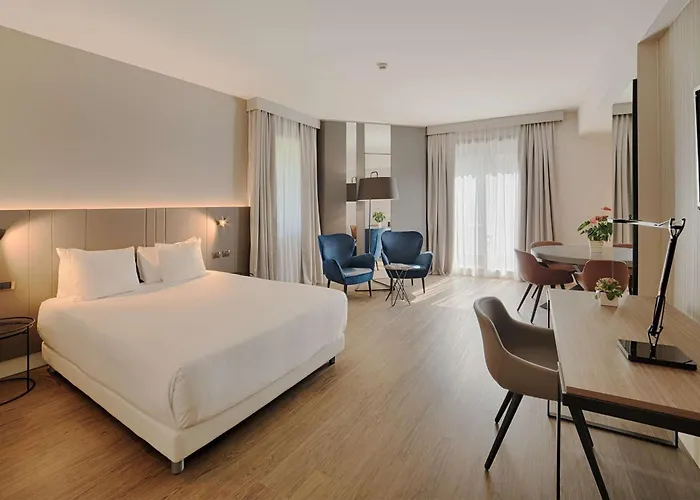 Nh Carpegna Hotel 4*