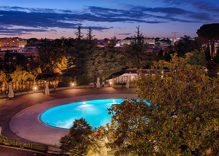 Hotel Nh Carpegna 4*