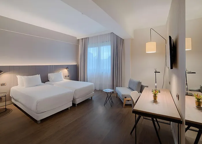 Hotel Nh Carpegna 4*