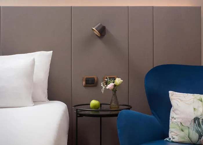 Nh Carpegna Hotel 4*